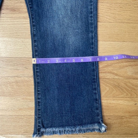 Celebrity Pink Mid-Rise Raw Hem Crop Jeans Size 11 / 30 in Excellent Condition - Picture 12 of 13